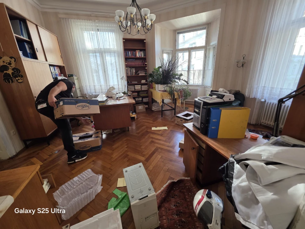 Entrümpelung in Wels – geordnete Vorbereitung in einem Wohnhaus