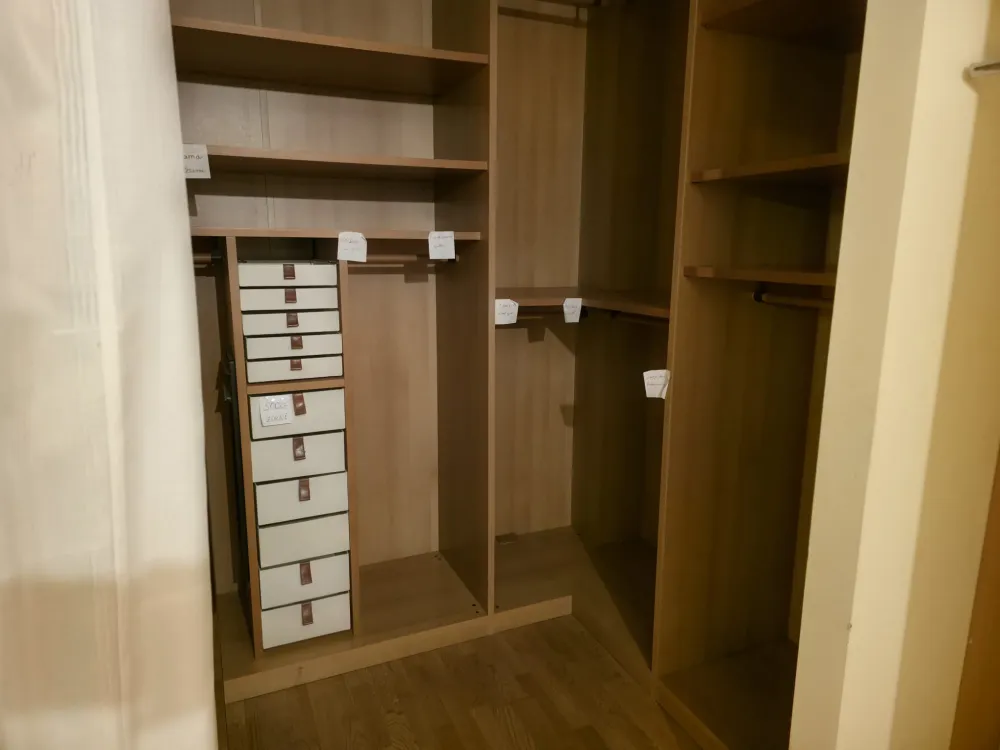 Nachher: leerer Raum nach Entrümpelung in 1230 Wien